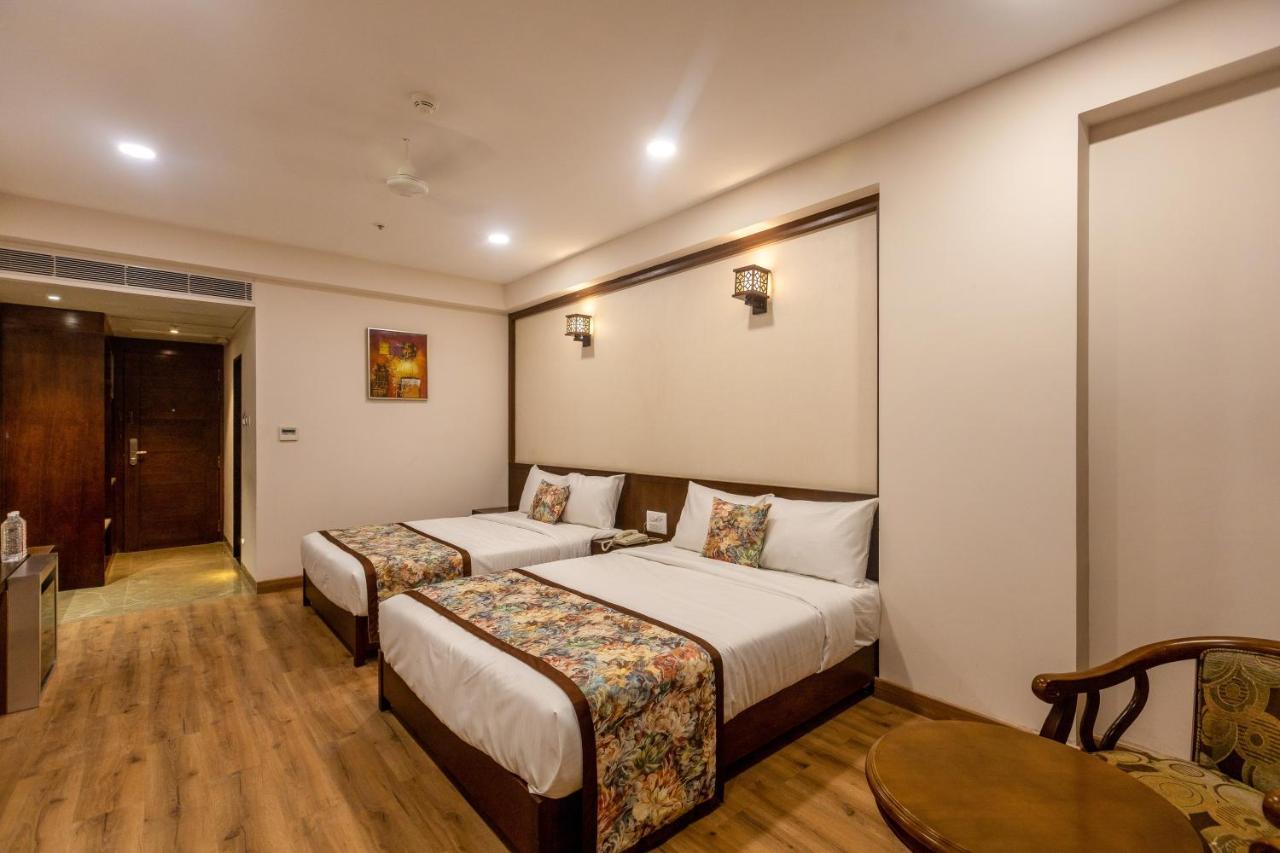 Pride Hotel Bhopal Exterior photo