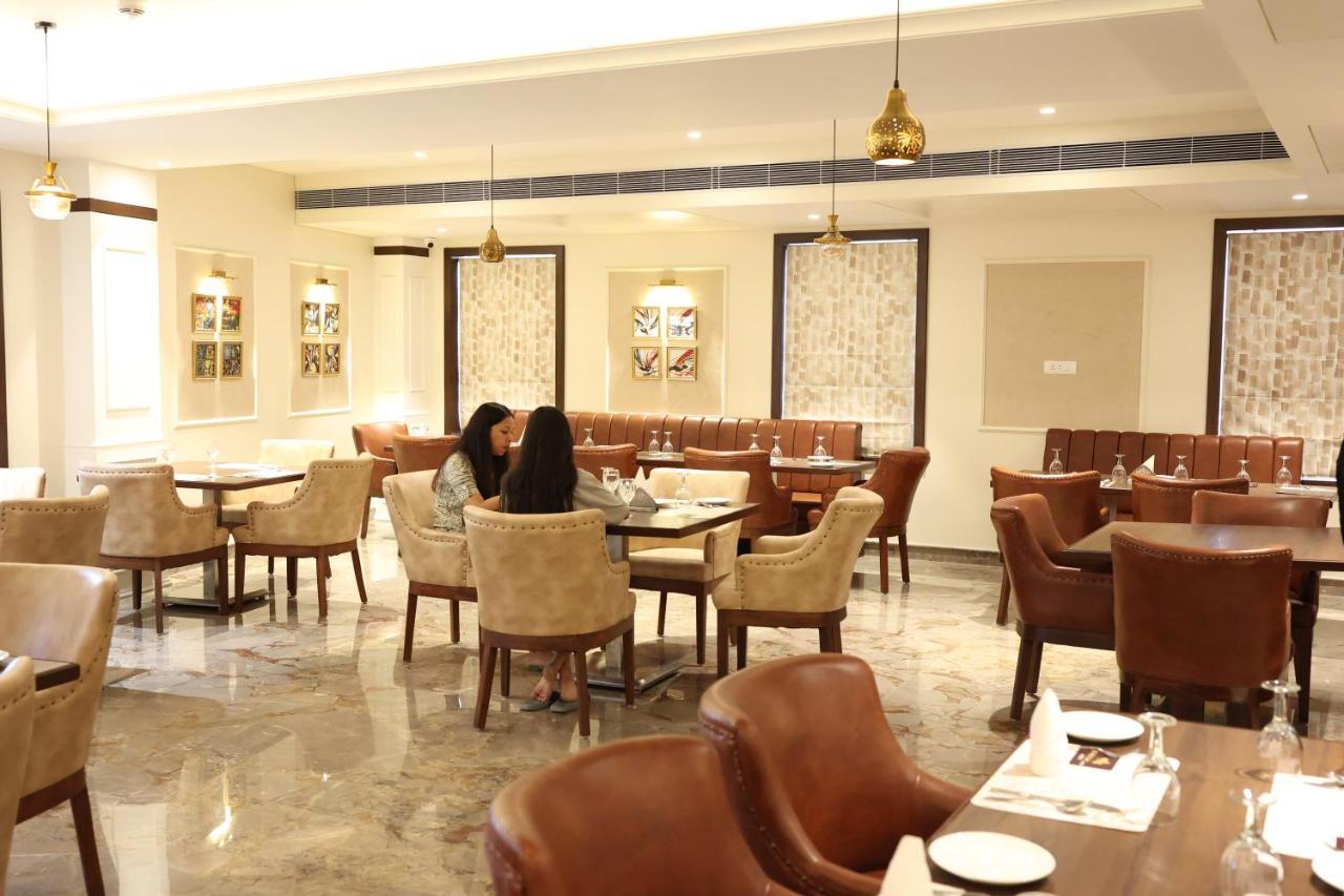 Pride Hotel Bhopal Exterior photo